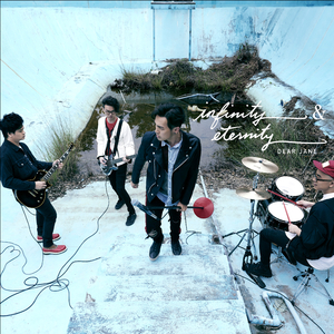 撕开奶罩揉吮奶头玩
